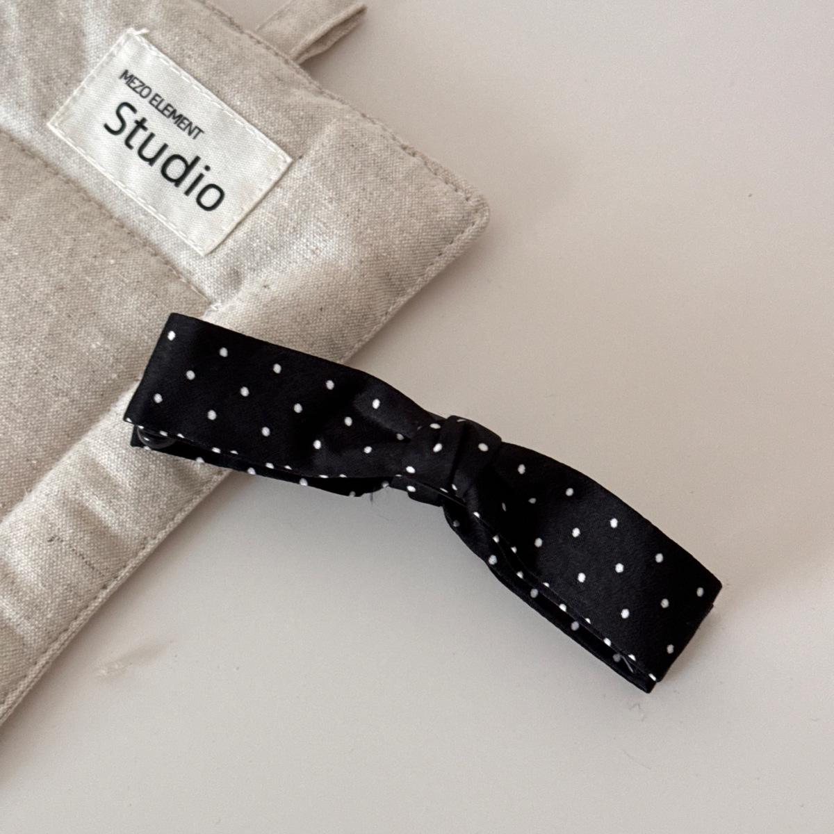 Large Black & White Polka Dot Bow Banana Clip for High Ponytails
Large Black & White Polka Dot Bow Banana Clip for High Ponytails
