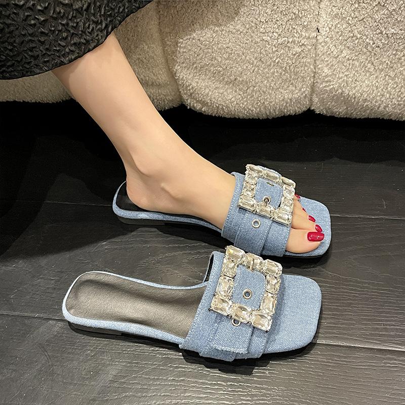 Flat-bottomed sandals wear women s shoes, new rhinestone square buckle slippers in spring and summer 41 чорний
Flat-bottomed sandals wear women s shoes, new rhinestone square buckle slippers in spring and summer 41 чорний