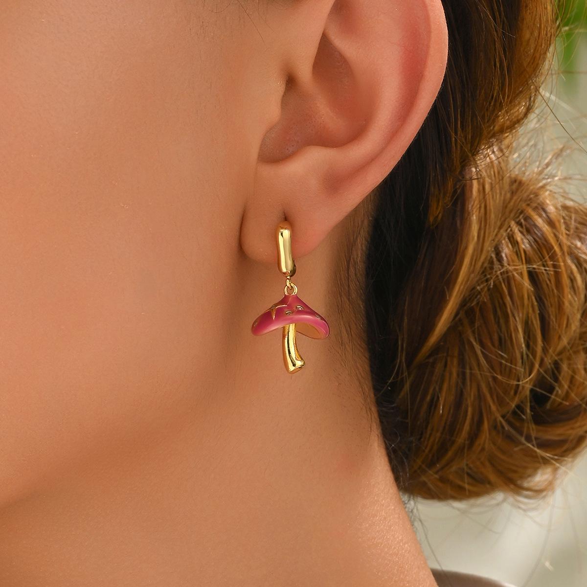 Корейские минималистичные серьги-грибочки: Милые, Универсальные и Изысканные Аксессуары в Пасторальном Стиле
Корейские минималистичные серьги-грибочки: Милые, Универсальные и Изысканные Аксессуары в Пасторальном Стиле