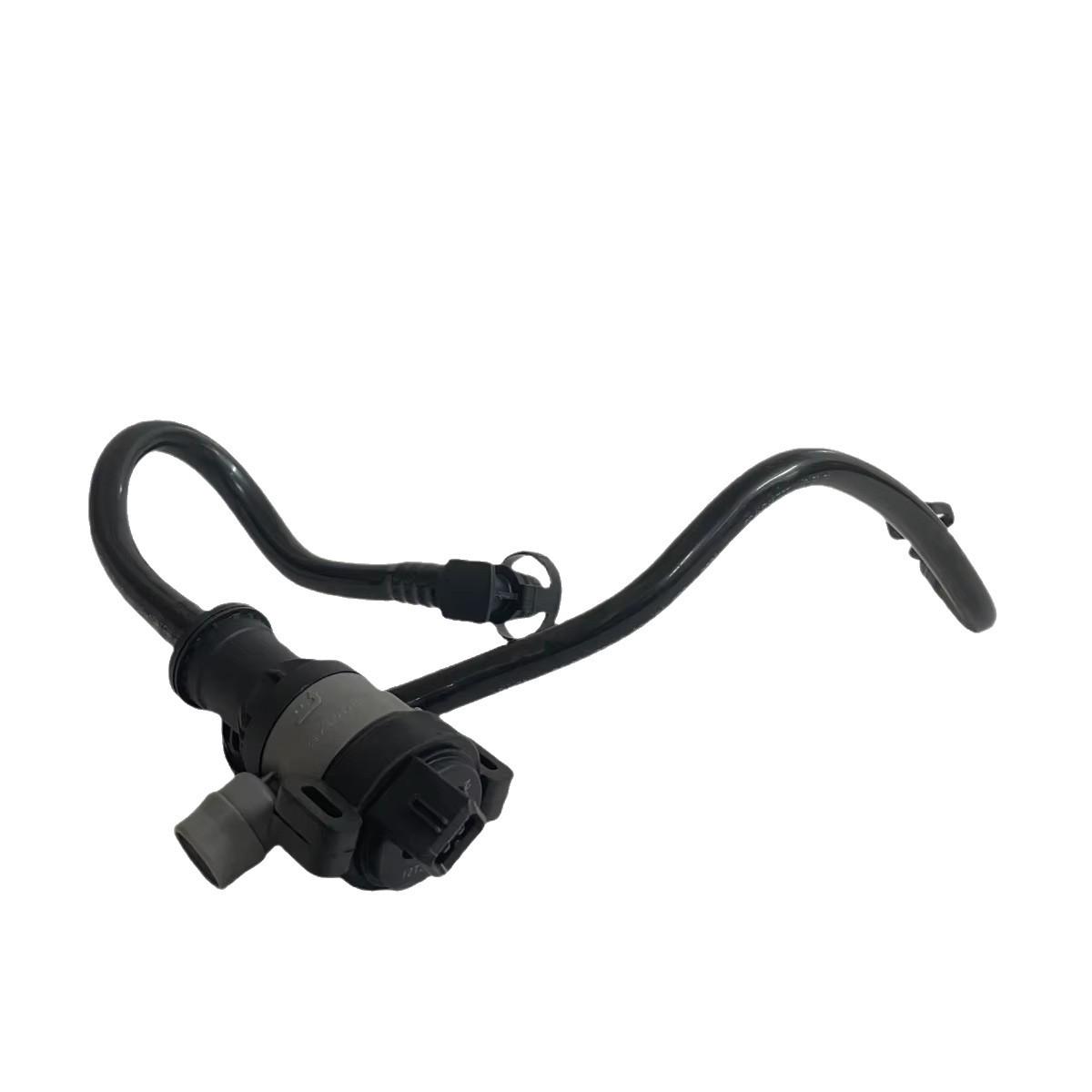 Compatible with BMW F30, F31, F34, F35, F32, F33, F36, F07: Carbon Canister Solenoid Valve (Part Number: 13907636143) чорний
Compatible with BMW F30, F31, F34, F35, F32, F33, F36, F07: Carbon Canister Solenoid Valve (Part Number: 13907636143) чорний