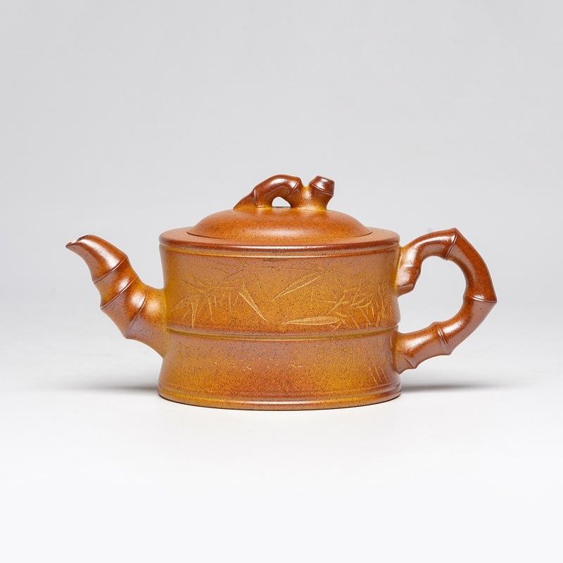 240ml Antique Yixing Purple Clay Teapot Handmade Bamboo Section Pot Raw Ore Wood-fired Porcelain Section Mud Kettle Zisha Teaset
240ml Antique Yixing Purple Clay Teapot Handmade Bamboo Section Pot Raw Ore Wood-fired Porcelain Section Mud Kettle Zisha Teaset
