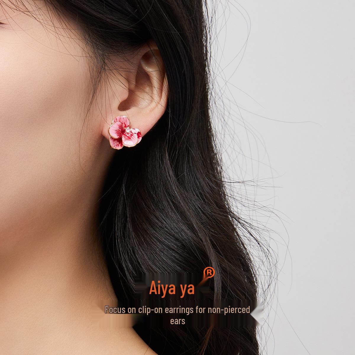Mori Style Rose Red Phalaenopsis Petal Ear Clips - Earrings for Non-Pierced Ears Clip-on Pair
Mori Style Rose Red Phalaenopsis Petal Ear Clips - Earrings for Non-Pierced Ears Clip-on Pair