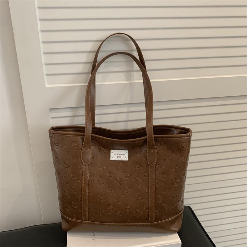 College style large capacity tote bag women s new autumn and winter shoulder bag retro commuter armpit bag
College style large capacity tote bag women s new autumn and winter shoulder bag retro commuter armpit bag