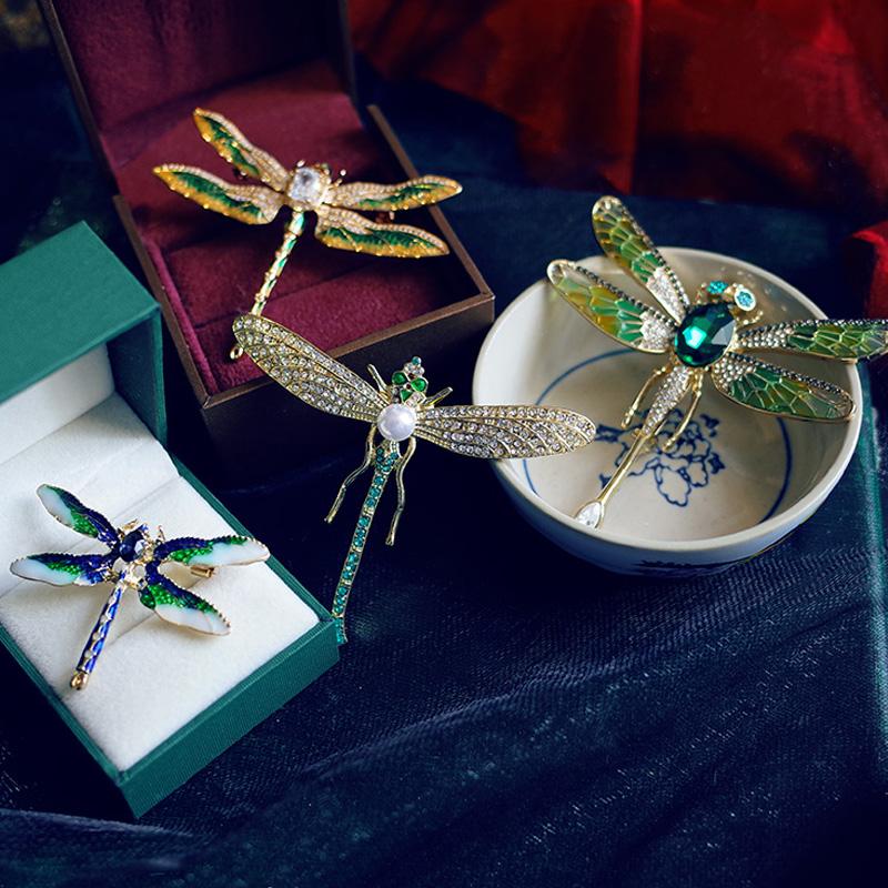 Noble Retro Handmade Dragonfly Enamel Brooch Woman Wedding Party Clothing Brooches Rhinestone Animal Corsage
Noble Retro Handmade Dragonfly Enamel Brooch Woman Wedding Party Clothing Brooches Rhinestone Animal Corsage