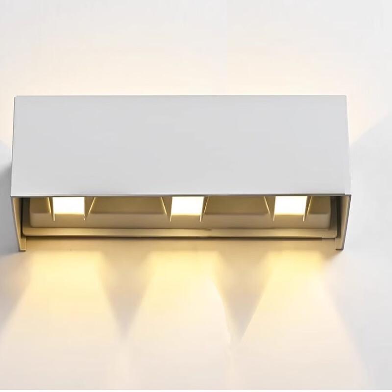 Nu Feng Modern Outdoor Waterproof Wall Lamp
Nu Feng Modern Outdoor Waterproof Wall Lamp