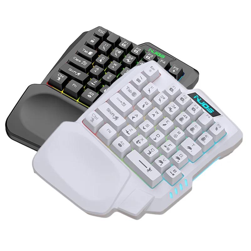 Эргономичная игровая клавиатура ACC USB RGB 35 клавиш Проводная портативная мини-игровая клавиатура с подсветкой для мобильного телефона, планшета PUBG
Эргономичная игровая клавиатура ACC USB RGB 35 клавиш Проводная портативная мини-игровая клавиатура с подсветкой для мобильного телефона, планшета PUBG