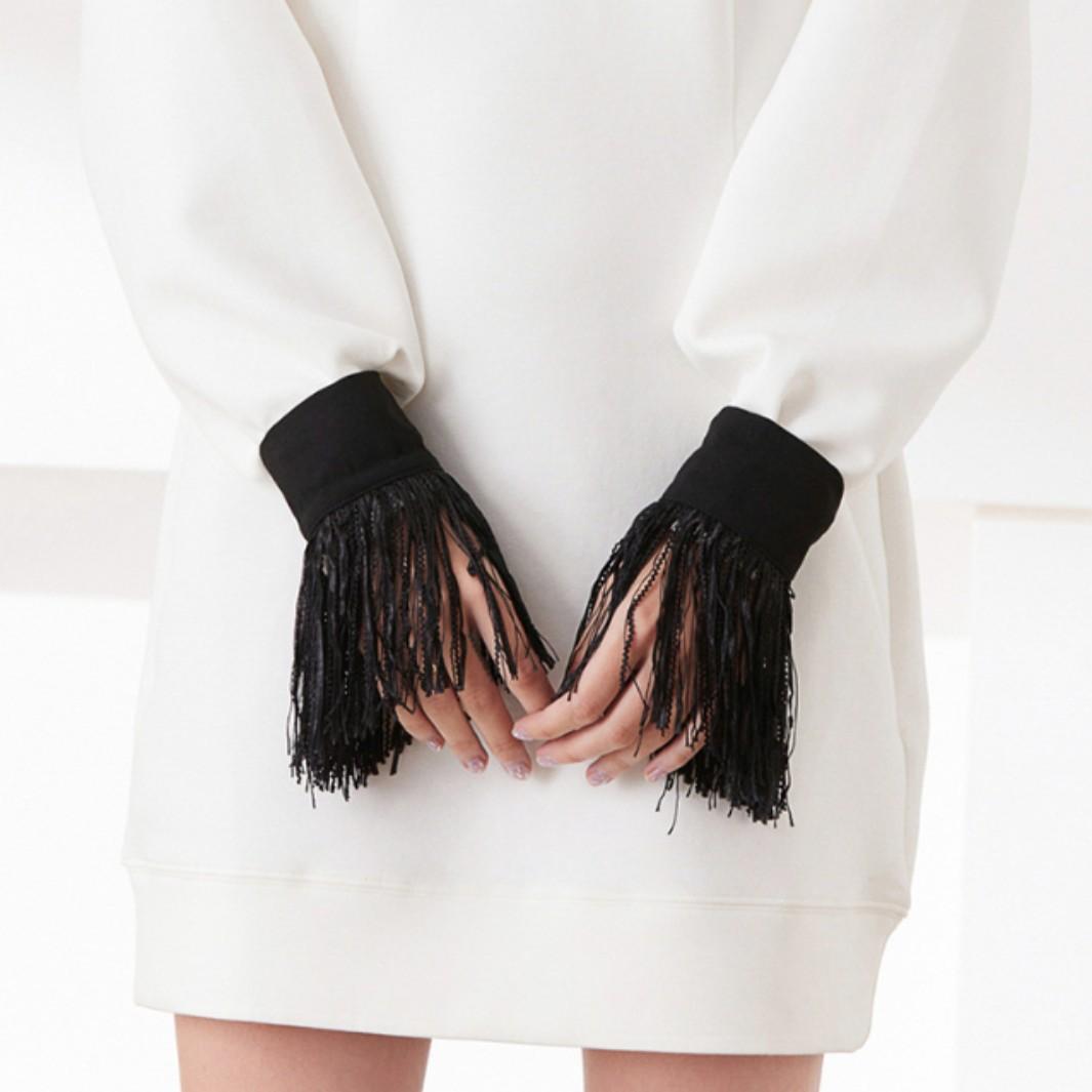 Модные кружевные манжеты, декоративные рукава для девочек-подростков, съемные накладные рукава, удлиненные манжеты, модные накладные манжеты с оборками
Модные кружевные манжеты, декоративные рукава для девочек-подростков, съемные накладные рукава, удлиненные манжеты, модные накладные манжеты с оборками