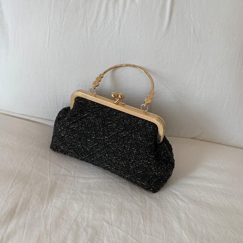 Bag women s summer new niche design beautiful solid color fashion messenger bag casual shoulder bag shell bag чёрный
Bag women s summer new niche design beautiful solid color fashion messenger bag casual shoulder bag shell bag чёрный