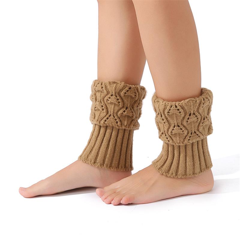 Женские вязаные шерстяные пинетки и гетры на пуговицах для осени/зимы
Женские вязаные шерстяные пинетки и гетры на пуговицах для осени/зимы