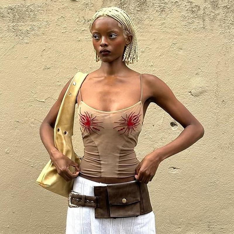 Принтованная сексуальная майка с низким вырезом S хаки
Принтованная сексуальная майка с низким вырезом S хаки