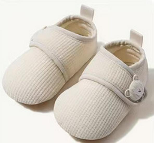 Unisex Baby Indoor Non-Slip Soft Sole Shoes - Spring & Autumn Toddler Cloth Shoes 11cm: Foot Length 10.5cm, Age 0-6 months
Unisex Baby Indoor Non-Slip Soft Sole Shoes - Spring & Autumn Toddler Cloth Shoes 11cm: Foot Length 10.5cm, Age 0-6 months