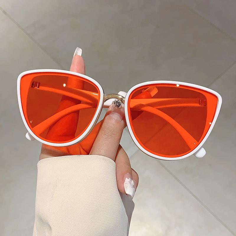 Винтажные солнцезащитные очки кошачий глаз для мужчин и женщин, роскошные брендовые солнцезащитные очки UV400 для активного отдыха красный
Винтажные солнцезащитные очки кошачий глаз для мужчин и женщин, роскошные брендовые солнцезащитные очки UV400 для активного отдыха красный