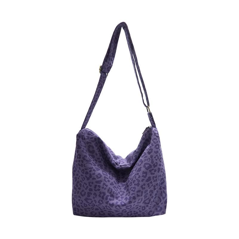 Leopard Print Women s Shoulder Bag 2026 Fashi Nyl Large Capacity Tote Bag with Hasp Closure Versatile Commuting Handbag фиолетовый
Leopard Print Women s Shoulder Bag 2026 Fashi Nyl Large Capacity Tote Bag with Hasp Closure Versatile Commuting Handbag фиолетовый