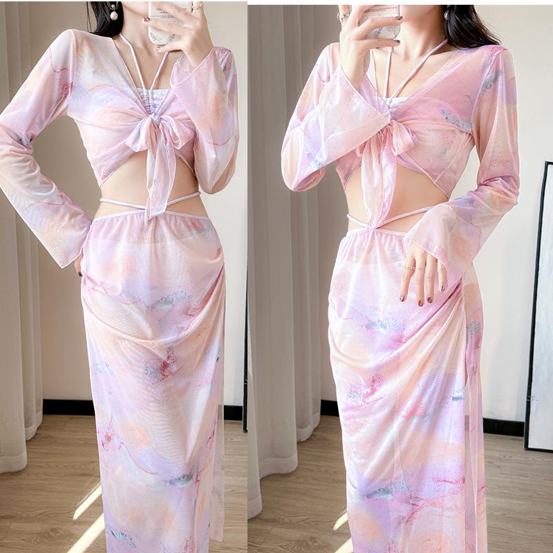 Four-Piece Long Sleeve Bikini Set: Slimming, Belly Covering, Trendy Swimwear for Women. S (for 40-48 kg) захід/рожевий
Four-Piece Long Sleeve Bikini Set: Slimming, Belly Covering, Trendy Swimwear for Women. S (for 40-48 kg) захід/рожевий