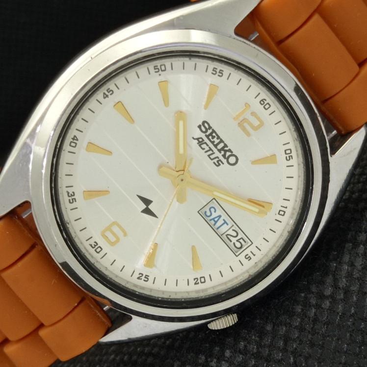 Б/У винтажные мужские часы SEIKO 5 AUTO 7S36A из Японии с серебряным циферблатом и циферблатом 608e-a315923-9 SKU608e-a315923
Б/У винтажные мужские часы SEIKO 5 AUTO 7S36A из Японии с серебряным циферблатом и циферблатом 608e-a315923-9 SKU608e-a315923
