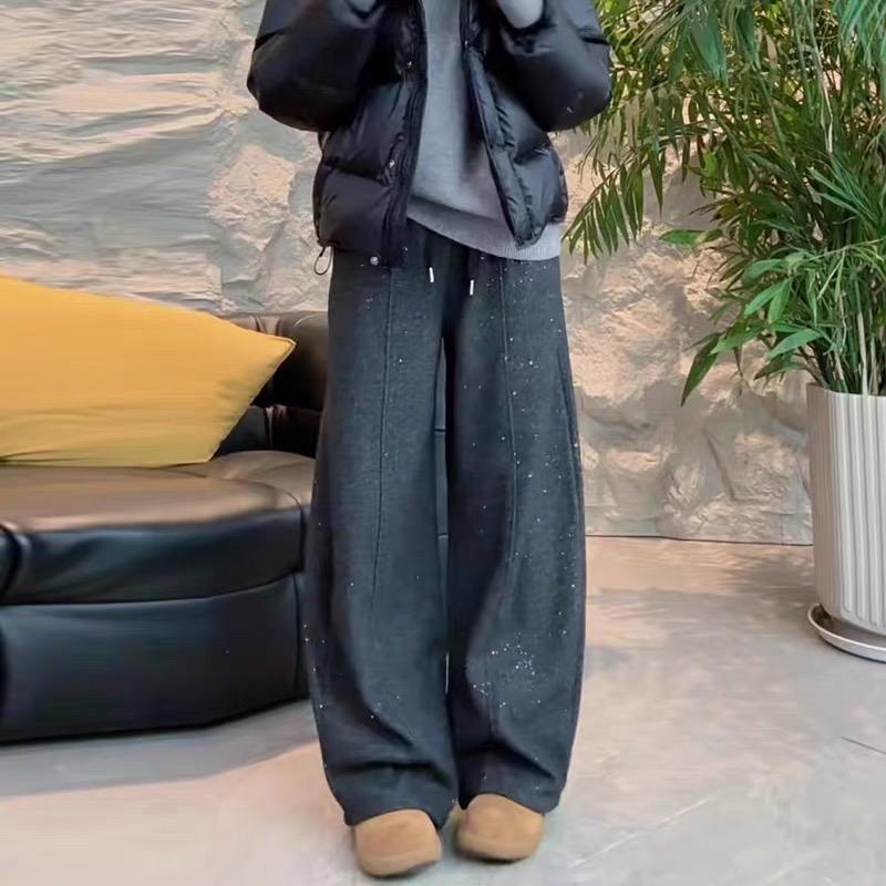 Зимние брюки-клеш с бархатом, широкие, с вырезами, 2025 L (100-120 jin/Pants Length 100)
Зимние брюки-клеш с бархатом, широкие, с вырезами, 2025 L (100-120 jin/Pants Length 100)