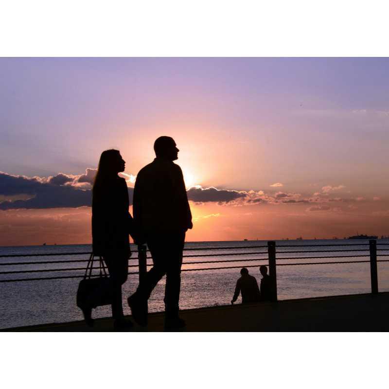 Backlit Silhouette Portrait Scenery Poster with Frame - Decorative Wall Art for Bedroom, Study, or Bar Yellow Kraft Paper (No Glue) 30X42 cm
Backlit Silhouette Portrait Scenery Poster with Frame - Decorative Wall Art for Bedroom, Study, or Bar Yellow Kraft Paper (No Glue) 30X42 cm