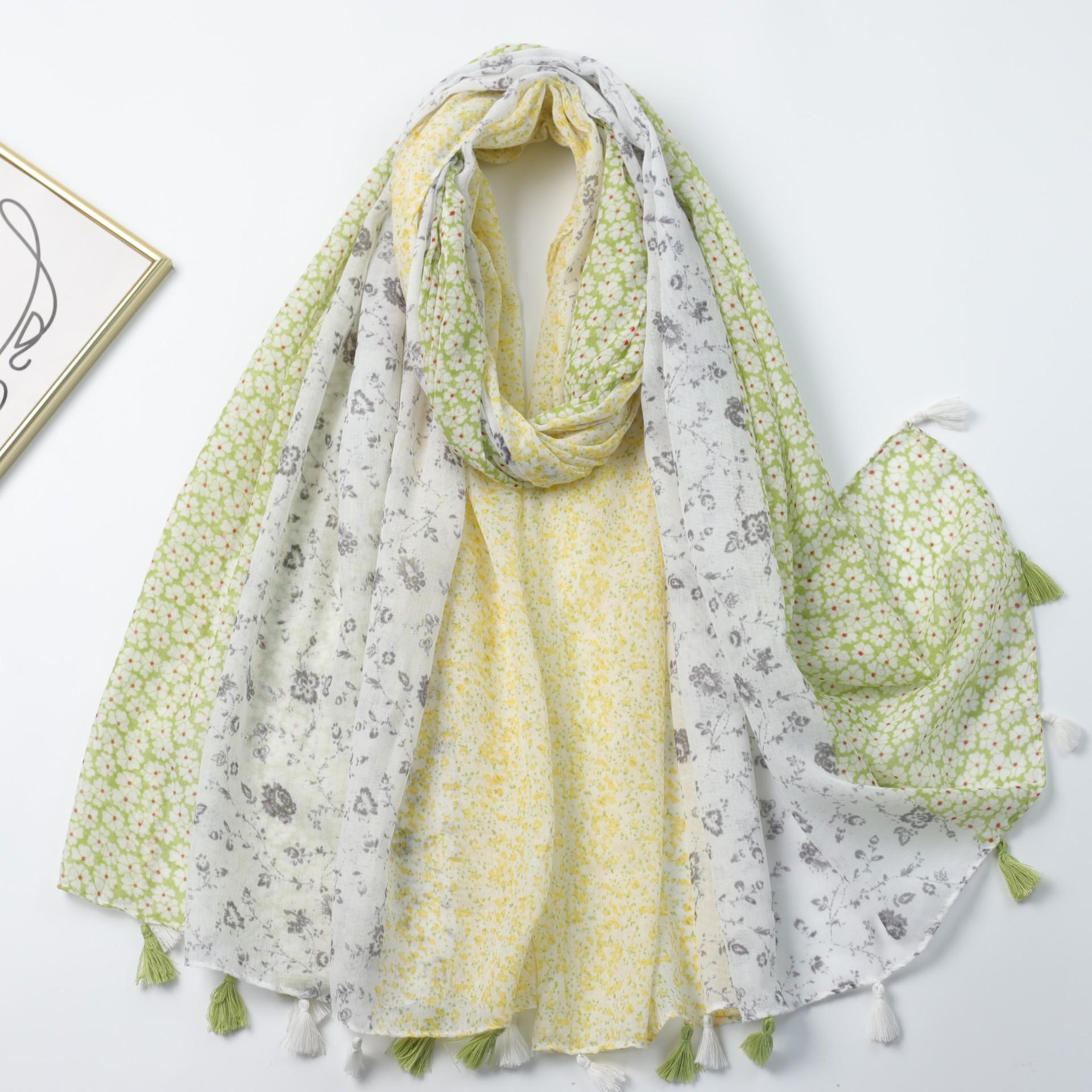 Small section flower Bali yarn printing long towel factory sales travel vacation sun protection warm women s shawl
Small section flower Bali yarn printing long towel factory sales travel vacation sun protection warm women s shawl