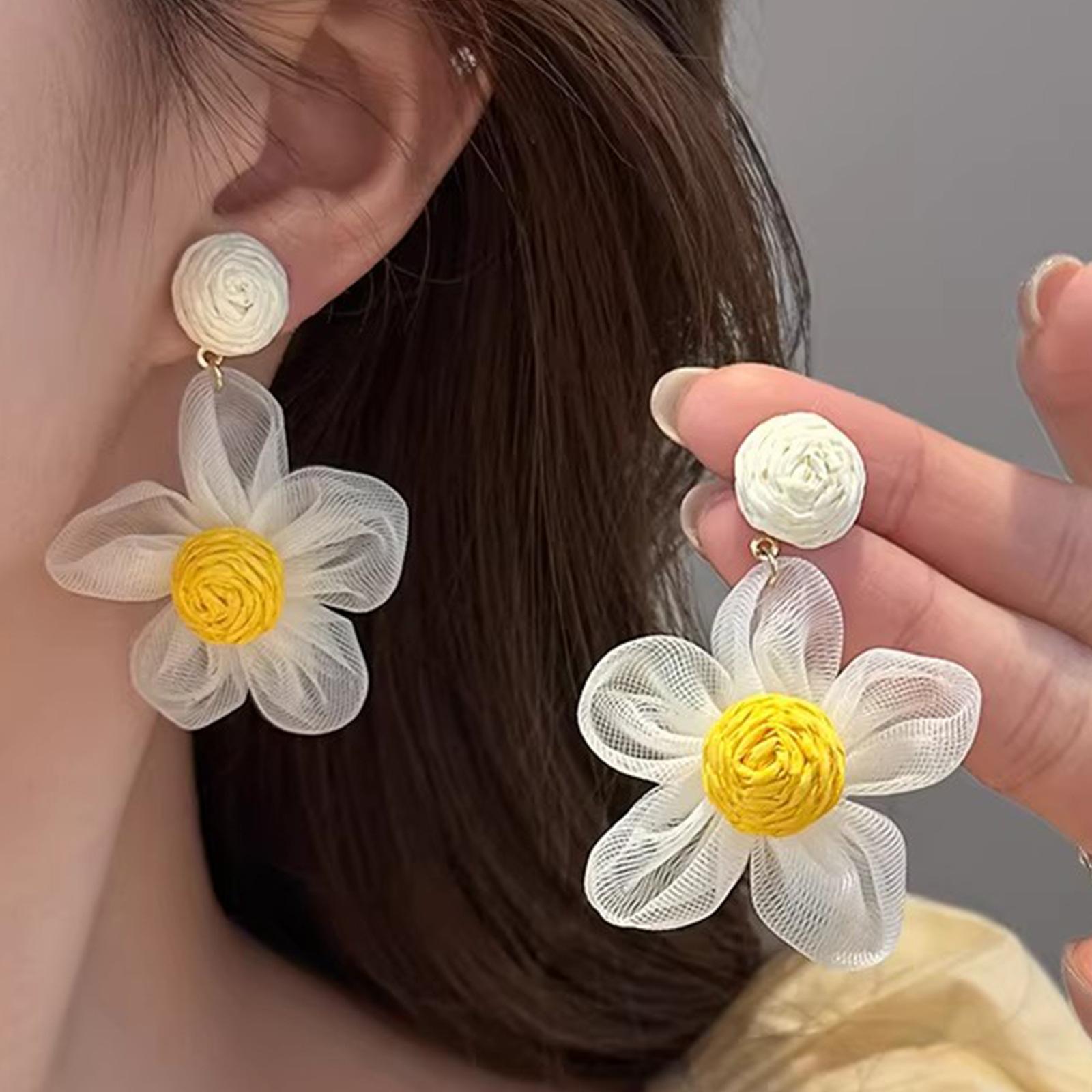 LATS Bohemia Summer Hand Made Vintage Lafite Grass Weaving Colorful Flowers Drop Earrings for Women Travel Party Zircon Gifts
LATS Bohemia Summer Hand Made Vintage Lafite Grass Weaving Colorful Flowers Drop Earrings for Women Travel Party Zircon Gifts