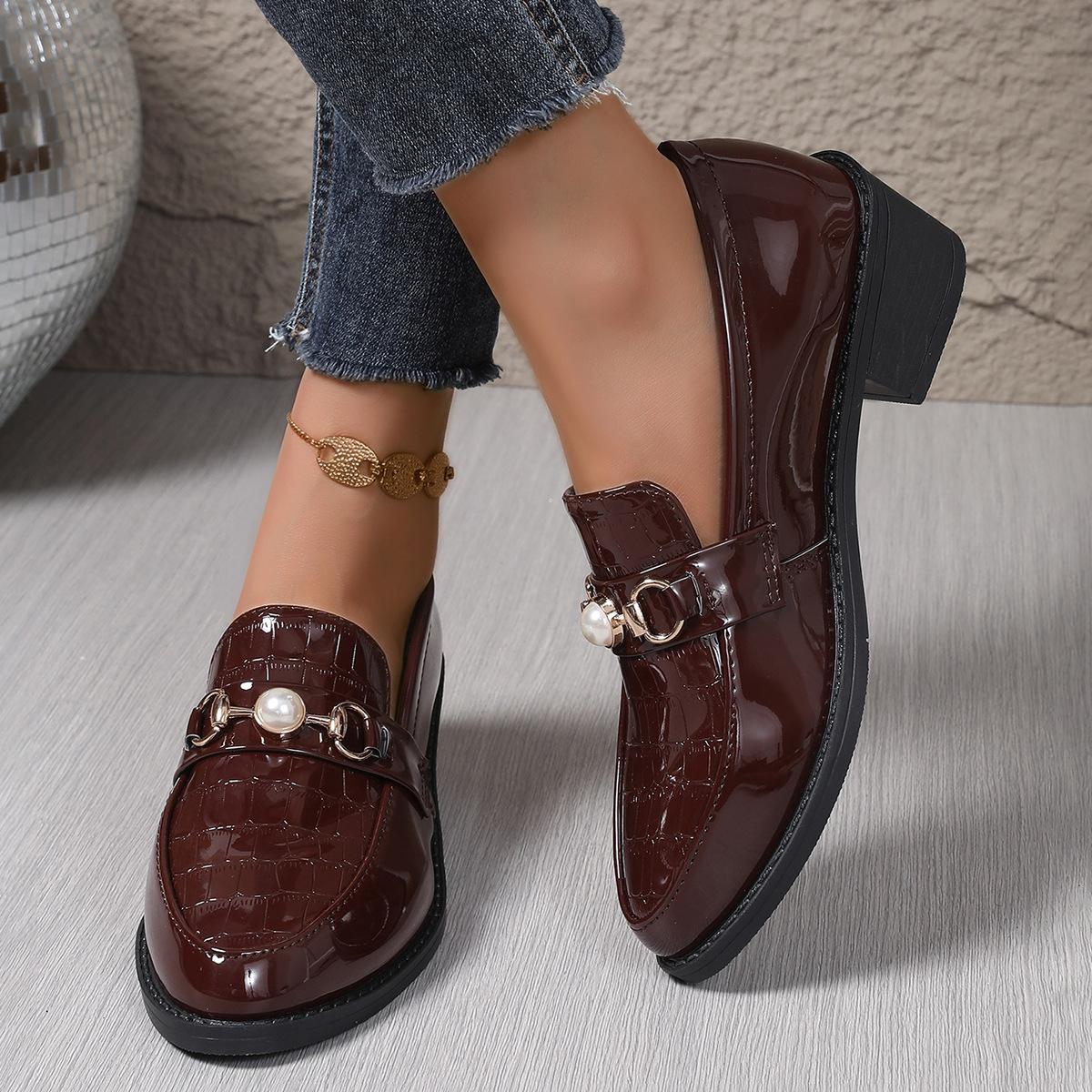 Patent leather pointed single shoes thick heel single shoes women s crocodile pattern real soft leather medium heel versatile and comfortable women s 36
Patent leather pointed single shoes thick heel single shoes women s crocodile pattern real soft leather medium heel versatile and comfortable women s 36
