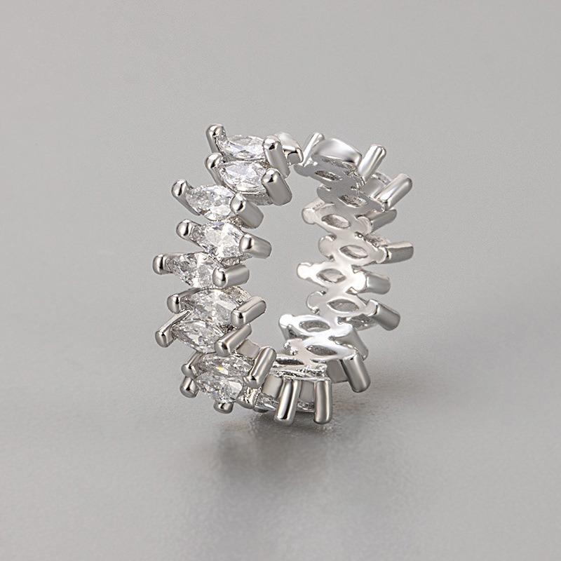 New Horse Eye Zircon Earcuff Clips On Earring for Women Girls No Fake Piercing Cartilage Earrings Ear Ring Without Hole
New Horse Eye Zircon Earcuff Clips On Earring for Women Girls No Fake Piercing Cartilage Earrings Ear Ring Without Hole