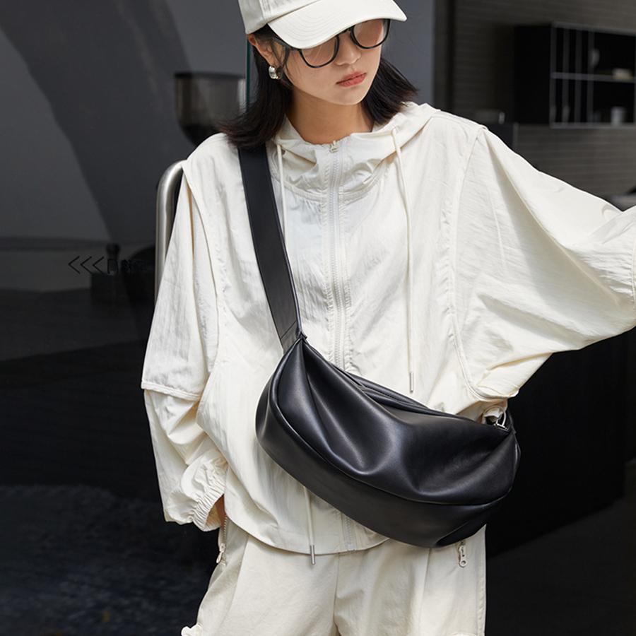 Vintage soft leather dumpling Bag Pu Leather Crossbody Bag Casual Wide shoulder strap Single shoulder Underarm bag Women s Tote чёрный
Vintage soft leather dumpling Bag Pu Leather Crossbody Bag Casual Wide shoulder strap Single shoulder Underarm bag Women s Tote чёрный