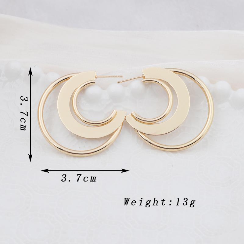Vintage Hollow Out Moon Drop Earrings for Women Personality Metal C Shape Dangle Earrings Party Geometry Golden Zircon Gift
Vintage Hollow Out Moon Drop Earrings for Women Personality Metal C Shape Dangle Earrings Party Geometry Golden Zircon Gift