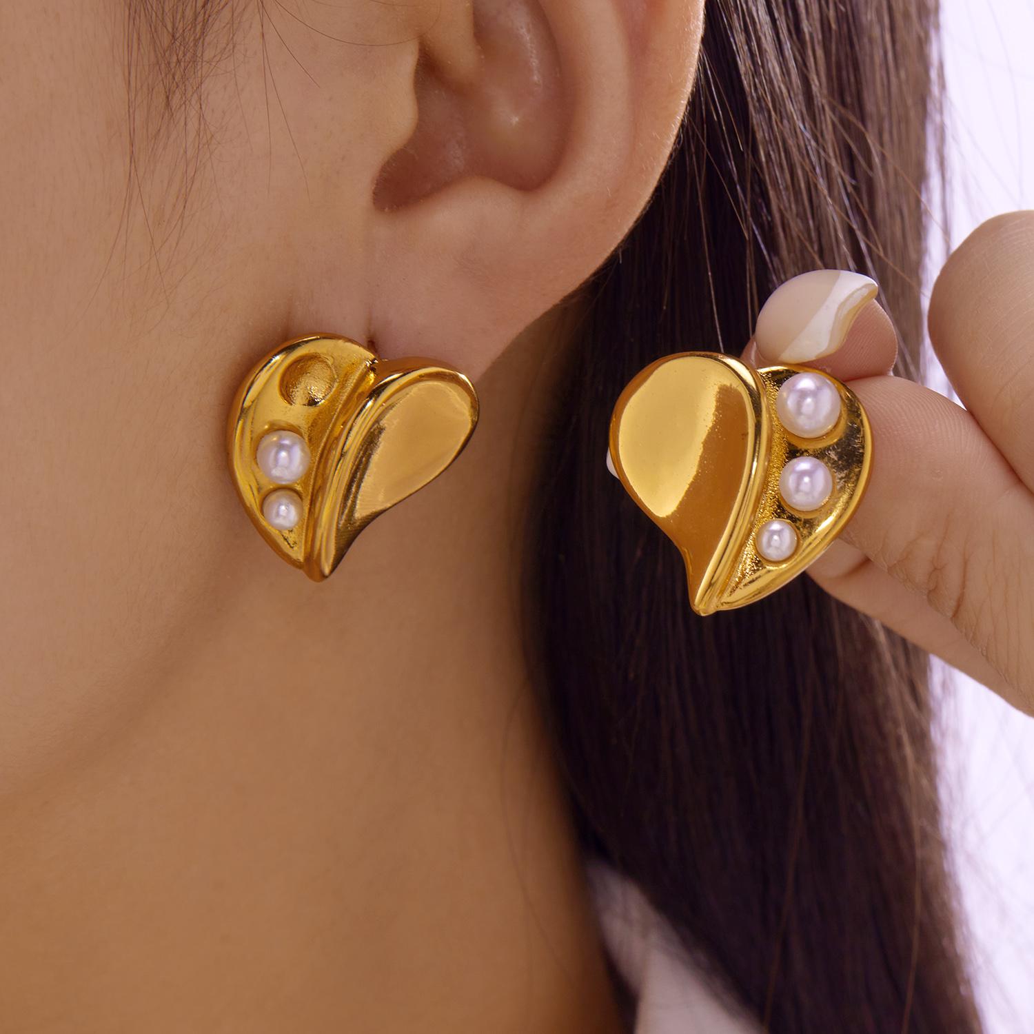 Bohemian Stainless Steel Heart Stud Earrings for Women Romantic Simple Flower Imitation Zircon Ear Zircon Daily Wear Zircon
Bohemian Stainless Steel Heart Stud Earrings for Women Romantic Simple Flower Imitation Zircon Ear Zircon Daily Wear Zircon