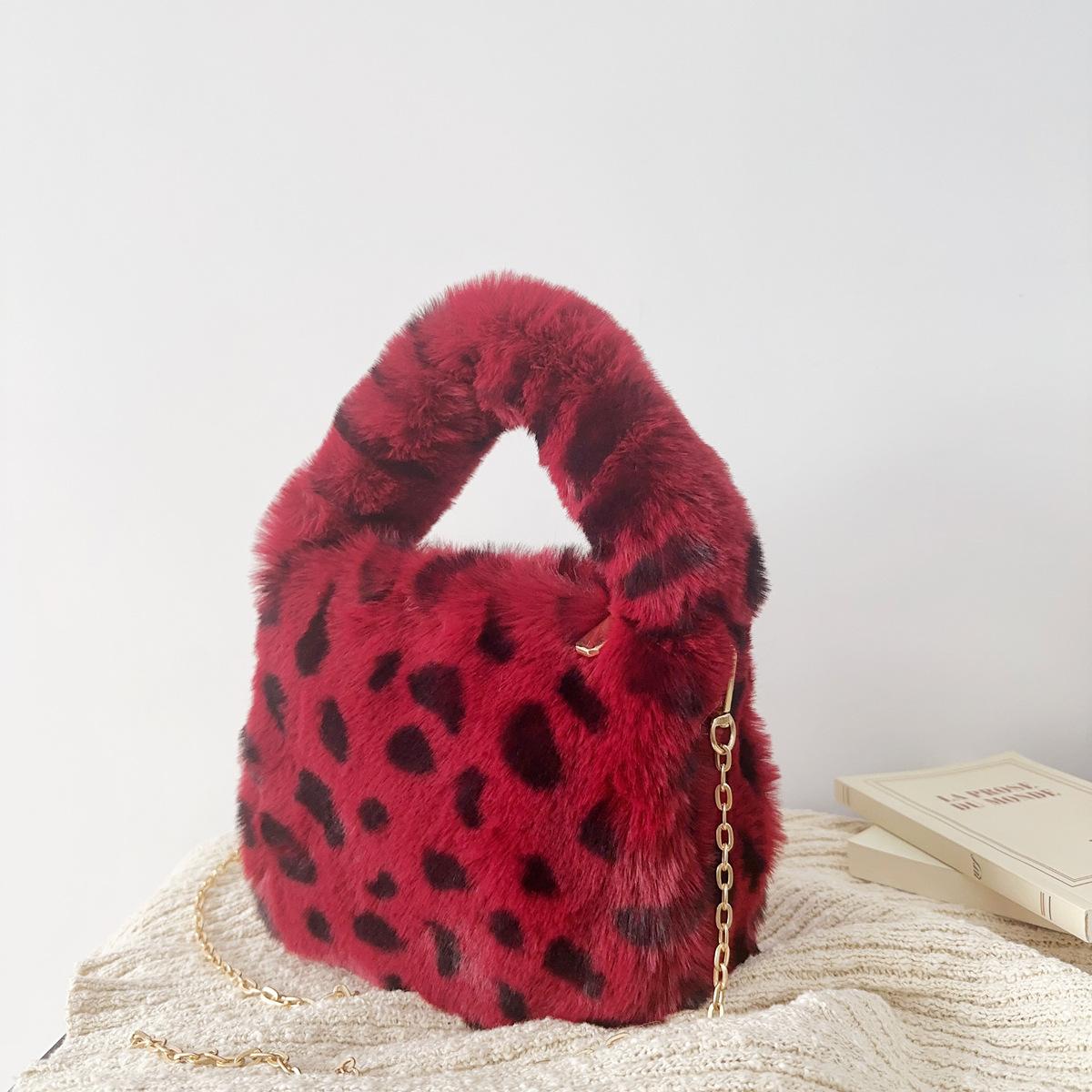 Luxury Leopard Print Women s Plush Shoulder Bag Faux Fur Female Phone Purse Handbags Furry Fluffy Clutch Messenger Bags Winter
Luxury Leopard Print Women s Plush Shoulder Bag Faux Fur Female Phone Purse Handbags Furry Fluffy Clutch Messenger Bags Winter