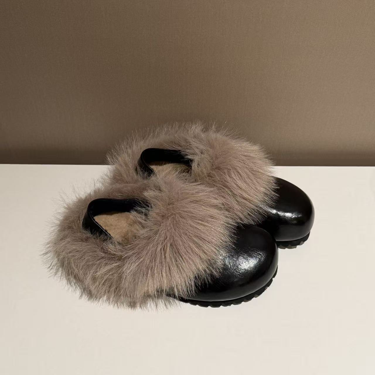 Autumn Winter fluffy rabbit hair Women Chunky Loafers Comfort Round Toe Internal increase Shoes Outdoor warm Plush Slip On Shoes 35 чорний
Autumn Winter fluffy rabbit hair Women Chunky Loafers Comfort Round Toe Internal increase Shoes Outdoor warm Plush Slip On Shoes 35 чорний