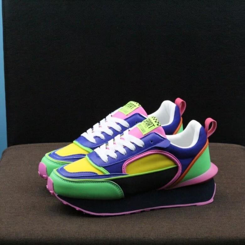 Массивные кроссовки размера плюс 43 44 для мужчин и женщин, ретро-кроссовки, модная повседневная обувь из кожи и ткани с увеличенной высотой на платформе 35
Массивные кроссовки размера плюс 43 44 для мужчин и женщин, ретро-кроссовки, модная повседневная обувь из кожи и ткани с увеличенной высотой на платформе 35