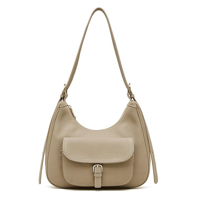 Новая женская сумка-тоут из коровьей кожи первого слоя для ношения под мышкой, большая вместимость, сумка-седло, из натуральной кожи, женская сумка через плечо 30 * 9 * 25CM
Новая женская сумка-тоут из коровьей кожи первого слоя для ношения под мышкой, большая вместимость, сумка-седло, из натуральной кожи, женская сумка через плечо 30 * 9 * 25CM