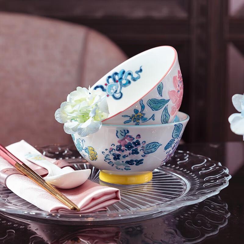 JOYYE Hand-painted Ceramic Tableware Set
JOYYE Hand-painted Ceramic Tableware Set