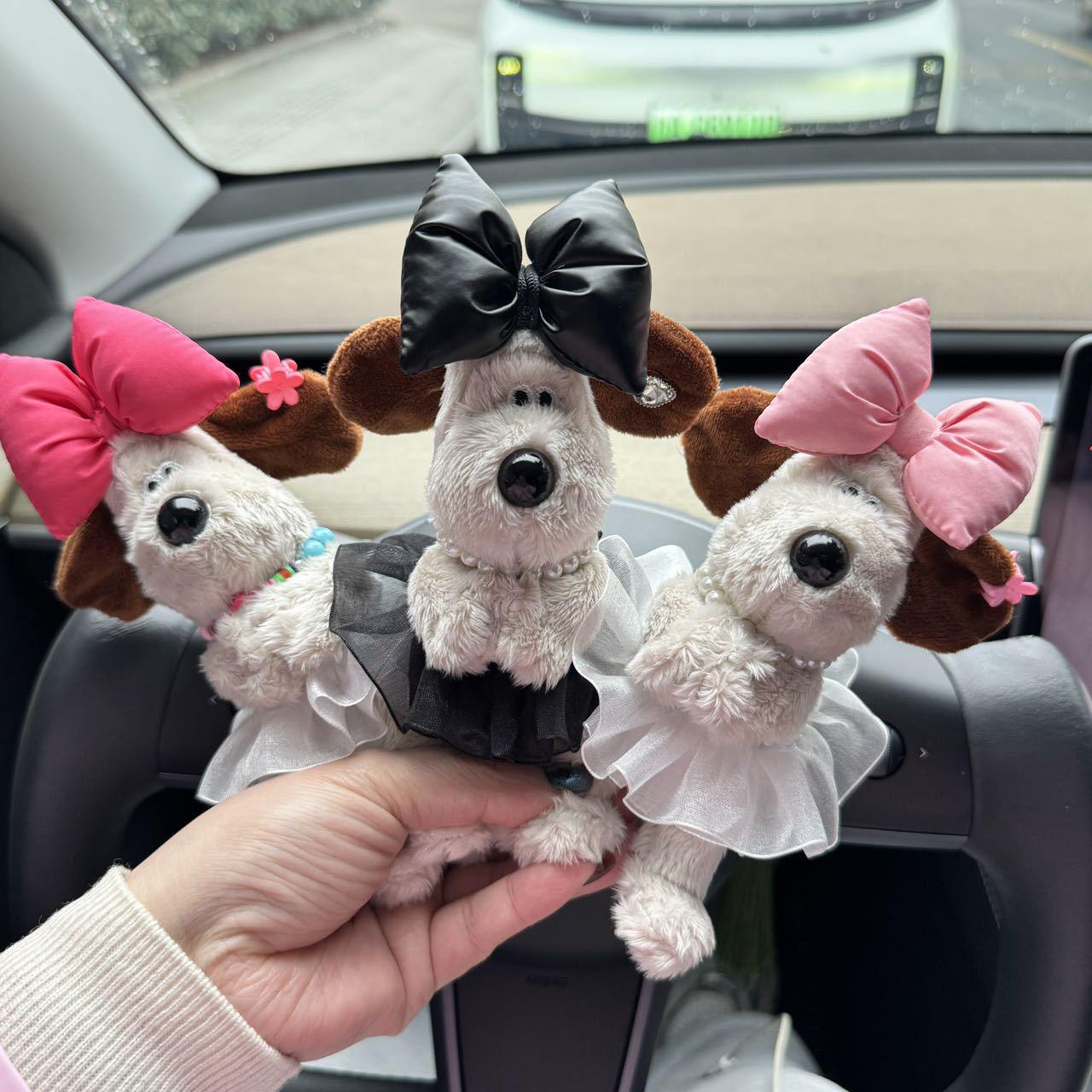 Car Interior Decor: Cute Palm Dog Pilot Ornament for Shift Column and Rearview Mirror 13 cm
Car Interior Decor: Cute Palm Dog Pilot Ornament for Shift Column and Rearview Mirror 13 cm