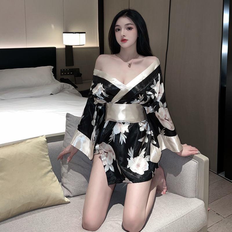 Sexy lingerie Showa geisha kimono seduction deep v private house improvement sexy cos nightgown pajamas nightgown women one size fits all
Sexy lingerie Showa geisha kimono seduction deep v private house improvement sexy cos nightgown pajamas nightgown women one size fits all