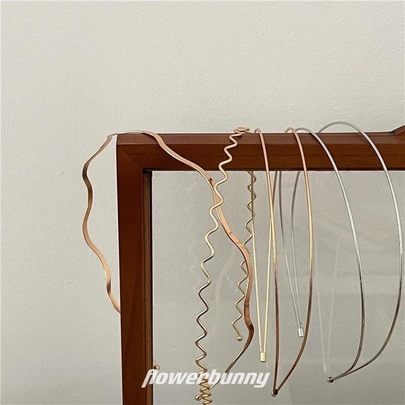 Simple Gold Ripple Metal Hairbands Elegant Wave Headbands Fashion Women Crown Head Hoop Hair Styling Accessories Headwear
Simple Gold Ripple Metal Hairbands Elegant Wave Headbands Fashion Women Crown Head Hoop Hair Styling Accessories Headwear