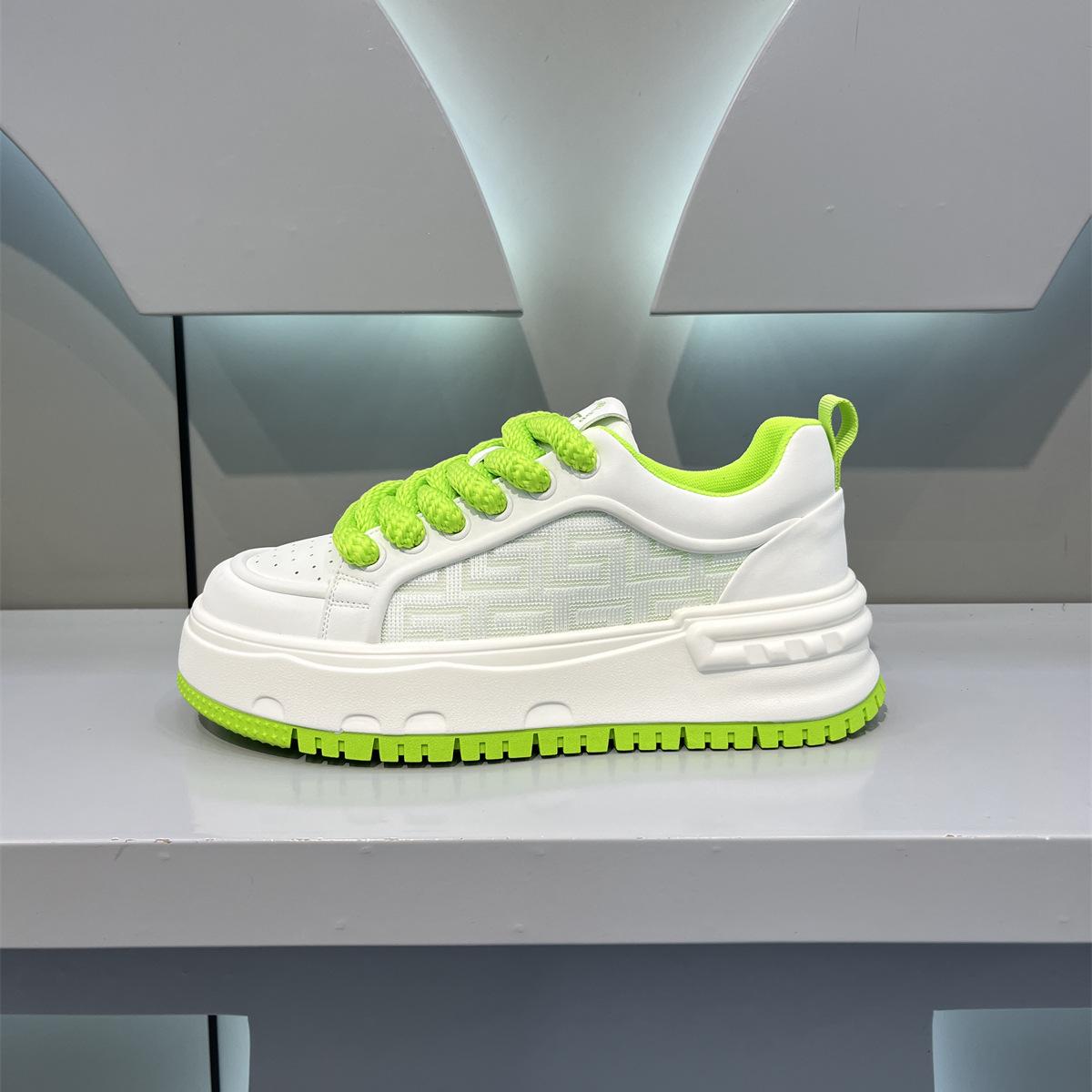 Little white shoes men s new mesh breathable casual shoes fashion versatile board shoes viral trends sports shoes bread shoes 39
Little white shoes men s new mesh breathable casual shoes fashion versatile board shoes viral trends sports shoes bread shoes 39