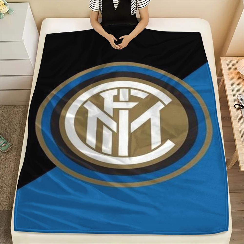 1pc Inter Milan Print Flannel Blanket, High quality Comfortable for All Seasons, Home Decor, Warmth and Comfort, Perfect for Christmas Gifts60 80cm x 120cm
1pc Inter Milan Print Flannel Blanket, High quality Comfortable for All Seasons, Home Decor, Warmth and Comfort, Perfect for Christmas Gifts60 80cm x 120cm