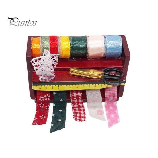 Мини-швейная полка с высокой имитацией украшения, набор деревянных швейных лент в деревянной коробке для игр A
Мини-швейная полка с высокой имитацией украшения, набор деревянных швейных лент в деревянной коробке для игр A