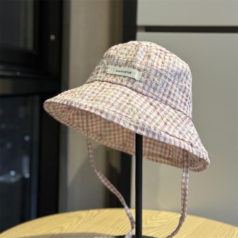 New Korean-style plaid fisherman hat for women, summer sun protection bucket hat, suitable for large head circumference, makes the face look smaller, Adult54-60Adjustable рожевий
New Korean-style plaid fisherman hat for women, summer sun protection bucket hat, suitable for large head circumference, makes the face look smaller, Adult54-60Adjustable рожевий