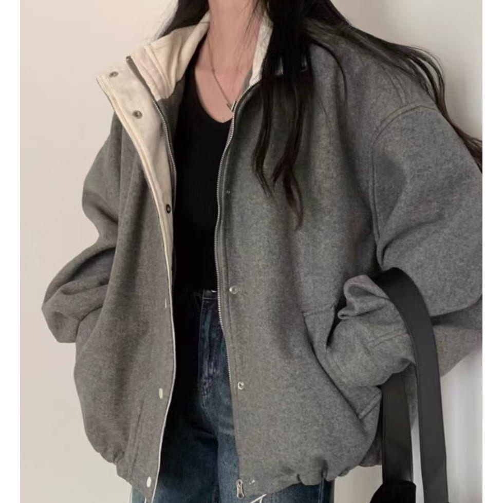 Women s Korean-Style Retro Chic Lapel Jacket with Contrasting Colors and Gathered Pleats – Casual, Loose, & Slimming Long-Sleeve for Autumn & Winter. 2XL (recommended 130-145 jin)
Women s Korean-Style Retro Chic Lapel Jacket with Contrasting Colors and Gathered Pleats – Casual, Loose, & Slimming Long-Sleeve for Autumn & Winter. 2XL (recommended 130-145 jin)