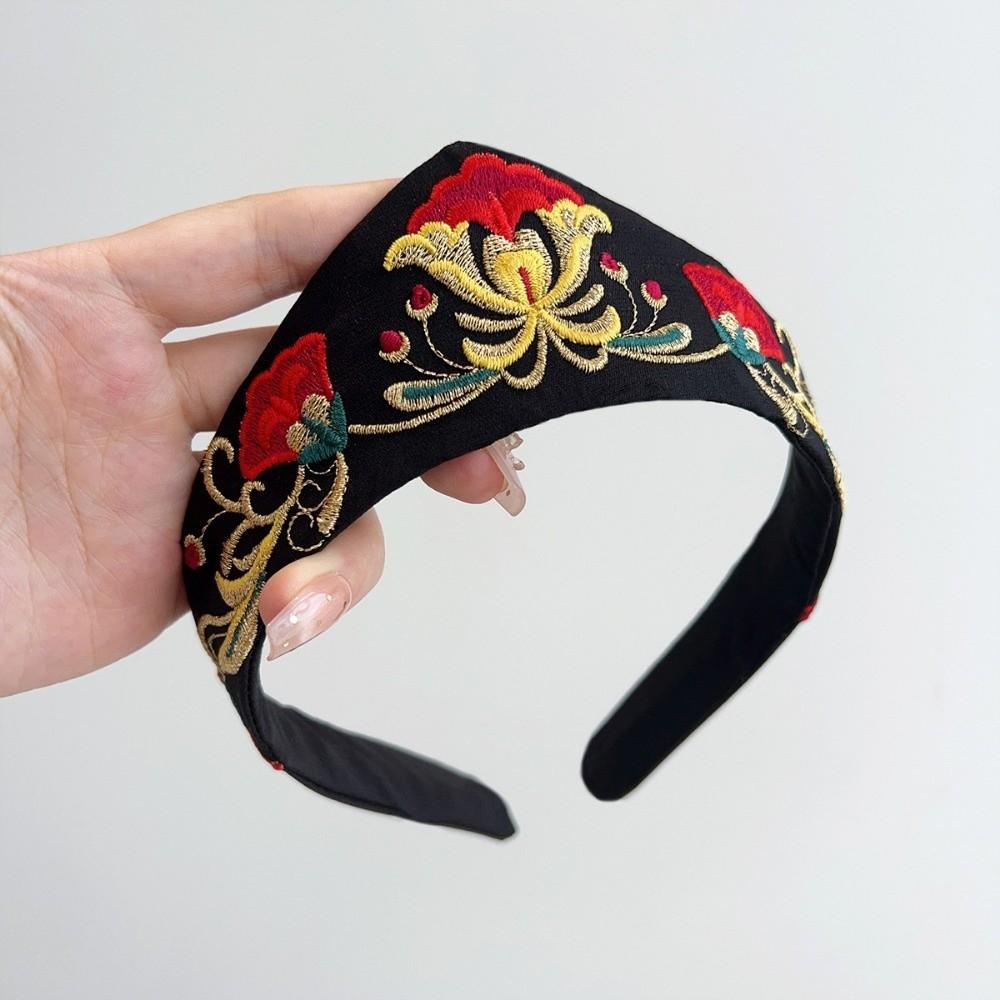 Floral Embroidery Hairpin Headband Elastic Hair Band New Velvet Headband Hair Accessories Style B
Floral Embroidery Hairpin Headband Elastic Hair Band New Velvet Headband Hair Accessories Style B
