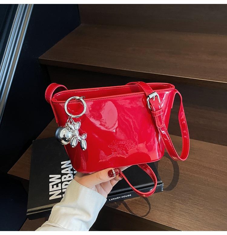New lychee pattern portable small square bag women s versatile trend fashion shoulder messenger bag красный
New lychee pattern portable small square bag women s versatile trend fashion shoulder messenger bag красный