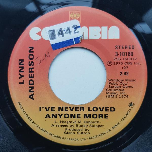 7inch Record LYNN ANDERSON - I ve Never Loved Anyone More / He W 310160 COLUMBIA 1975 Canada Country/Folk Used
7inch Record LYNN ANDERSON - I ve Never Loved Anyone More / He W 310160 COLUMBIA 1975 Canada Country/Folk Used