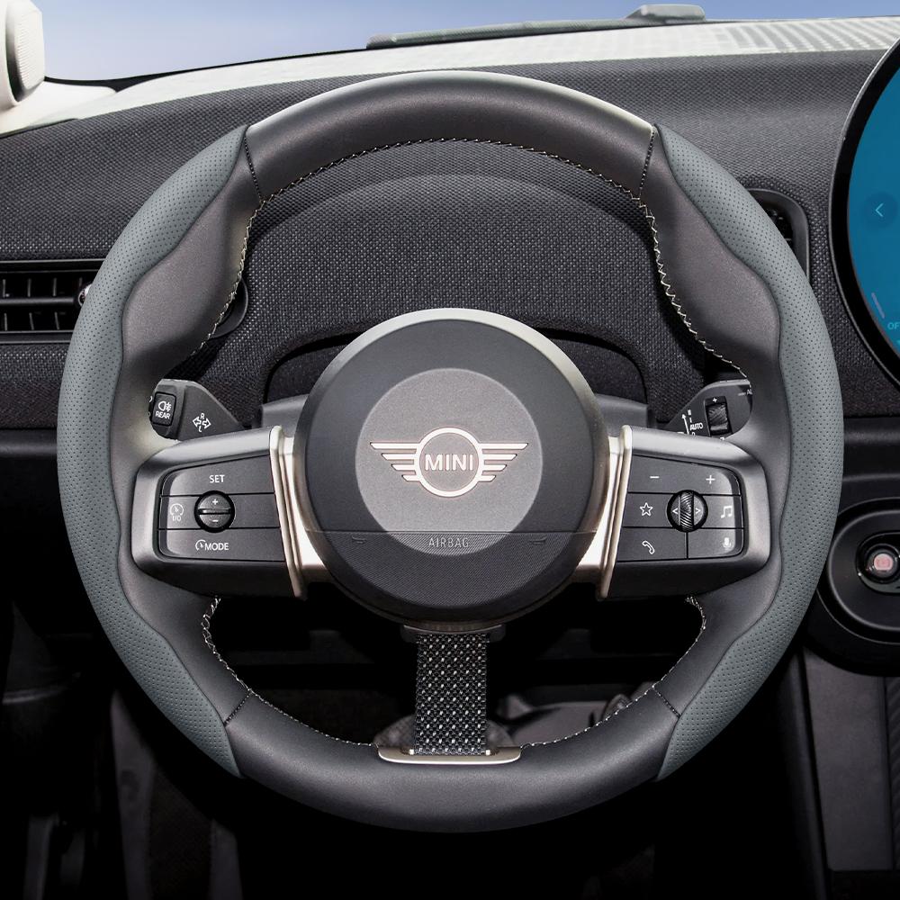 Suitable for Mini Breathable Holes Leather Steering Wheel Cover Segmented Quick Release Design Non-Slip and Durable R50 R56 Cooper
Suitable for Mini Breathable Holes Leather Steering Wheel Cover Segmented Quick Release Design Non-Slip and Durable R50 R56 Cooper