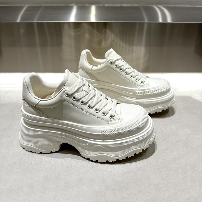 Маленький человек увеличивает рост на 8 см McQueen маленькие белые туфли платформа и легкие папины кроссовки 2025 новая осень и зима кожаная повседневная женская обувь 39
Маленький человек увеличивает рост на 8 см McQueen маленькие белые туфли платформа и легкие папины кроссовки 2025 новая осень и зима кожаная повседневная женская обувь 39