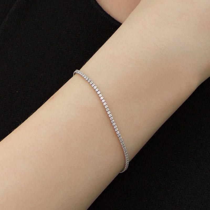 LUNNE Silver 925 Brilliant Slim Tennis Bracelet #LSB17 gold
LUNNE Silver 925 Brilliant Slim Tennis Bracelet #LSB17 gold