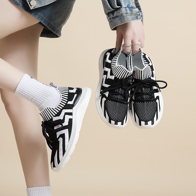 Breathable fly-woven women s shoes 2024 summer new mesh sports shoes versatile casual student running shoes ins Korean version 35
Breathable fly-woven women s shoes 2024 summer new mesh sports shoes versatile casual student running shoes ins Korean version 35