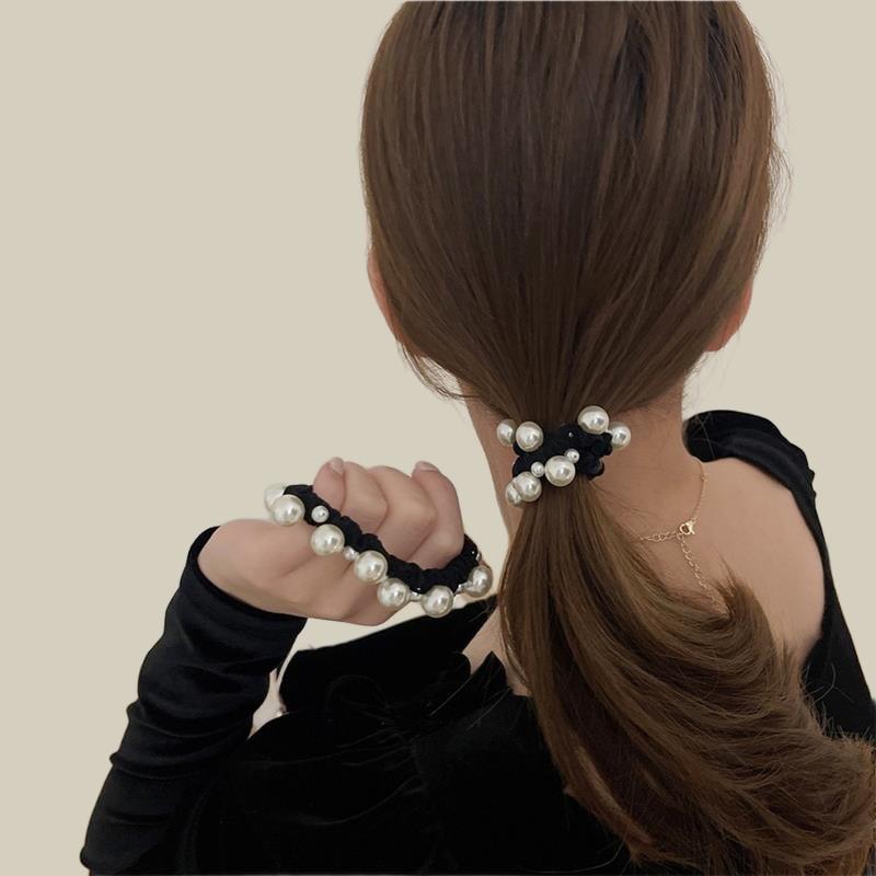 Korean Pearl Hair Ties - Elegant Women s Accessories for High Ponytails and Buns. 
Korean Pearl Hair Ties - Elegant Women s Accessories for High Ponytails and Buns.