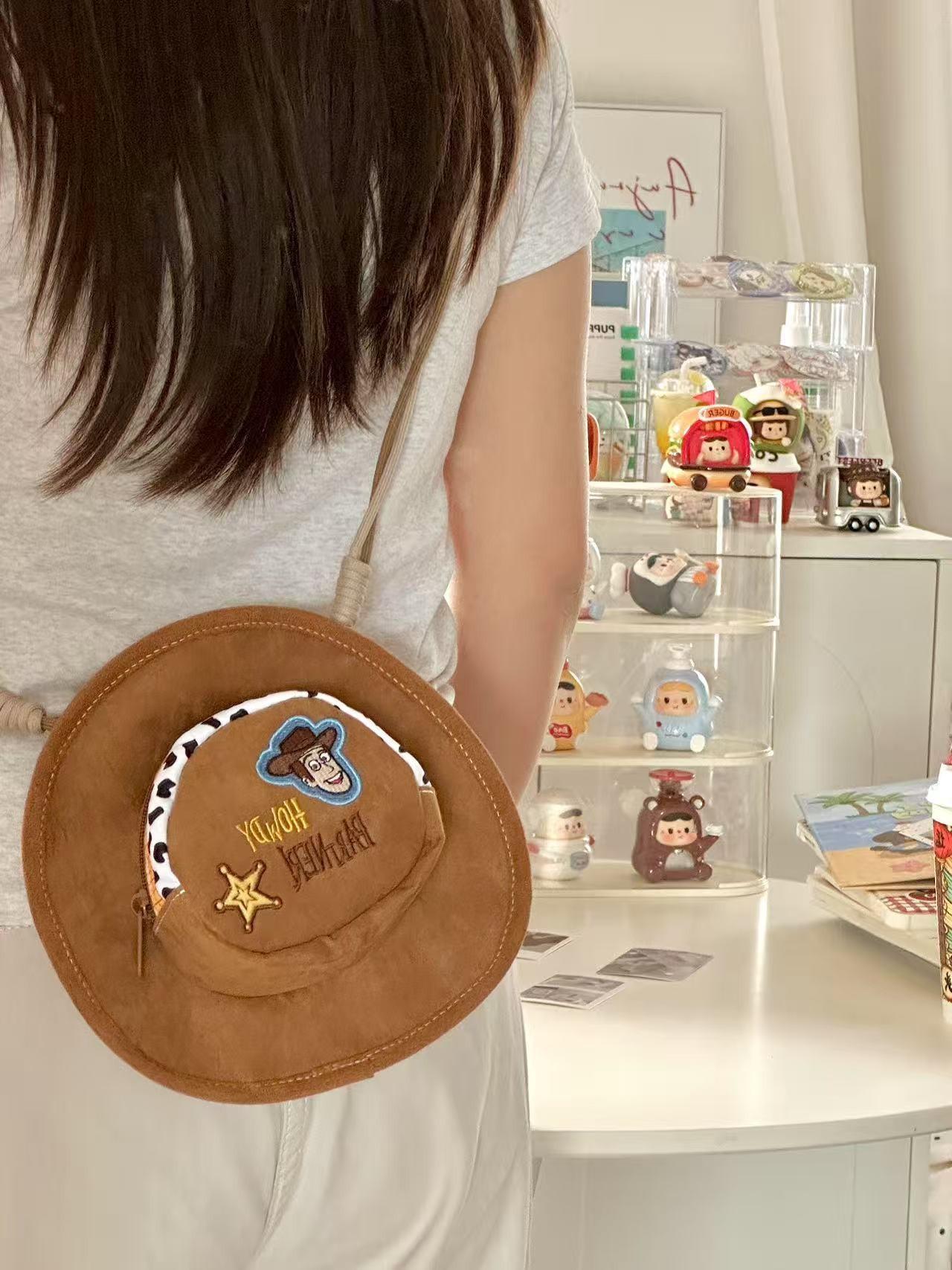 Disney Woody Toy Story Inspired Cowboy Hat Messenger Bag Novelty Mobile Wallet as a Gift for Friends and Family
Disney Woody Toy Story Inspired Cowboy Hat Messenger Bag Novelty Mobile Wallet as a Gift for Friends and Family